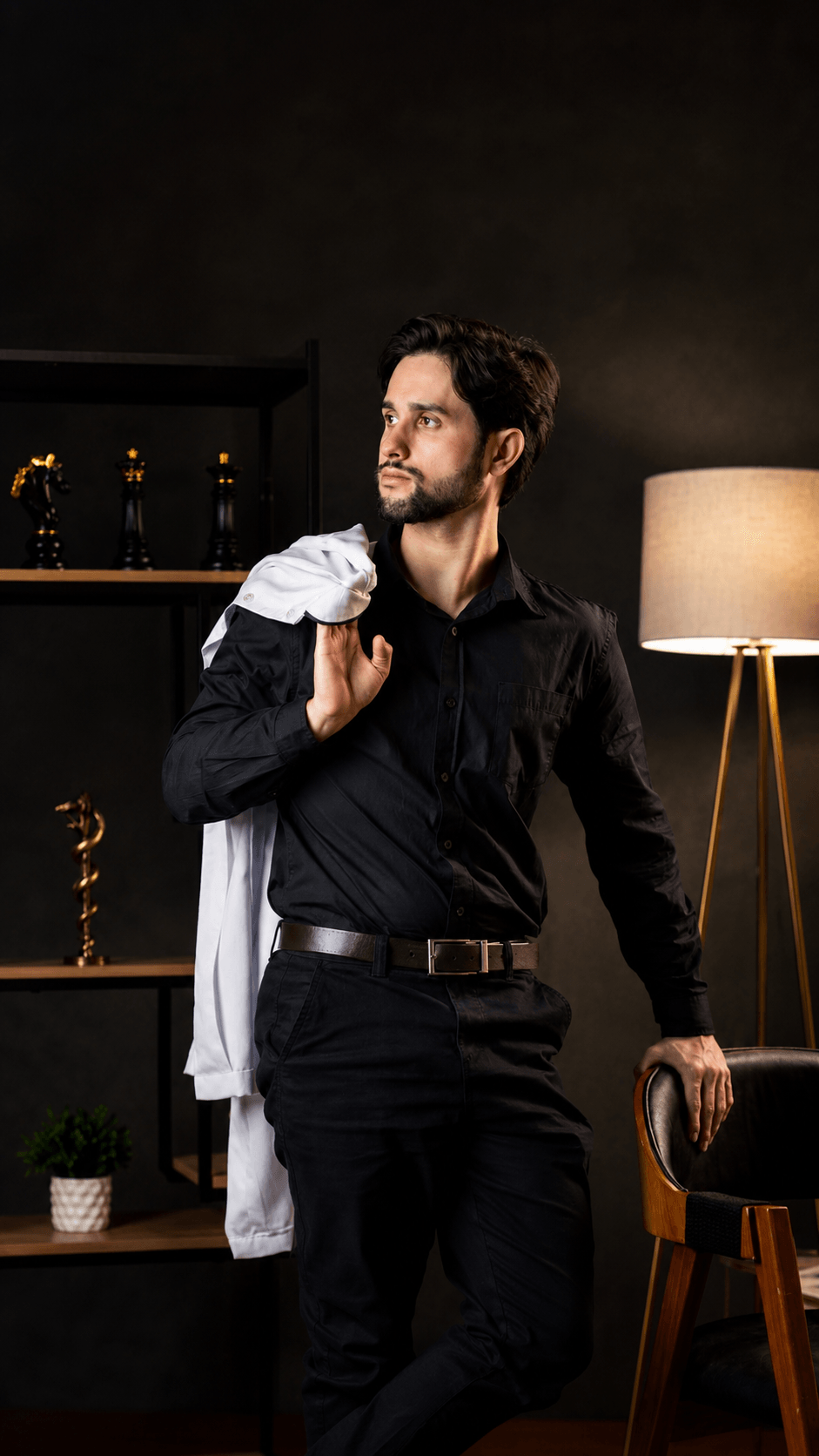 Dr. Edmo Borges, cirurgião-dentista, em retrato profissional